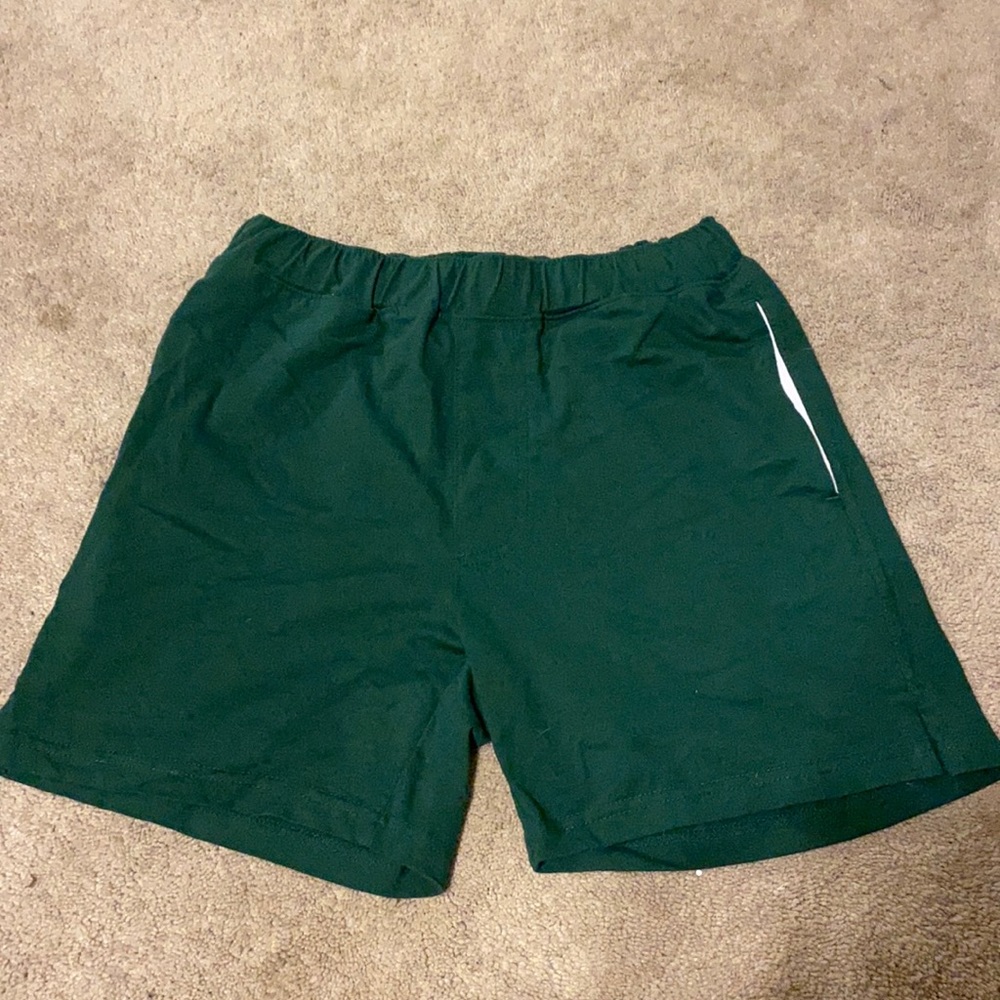 Men’s Green Urban Outfitters 5’ Shorts